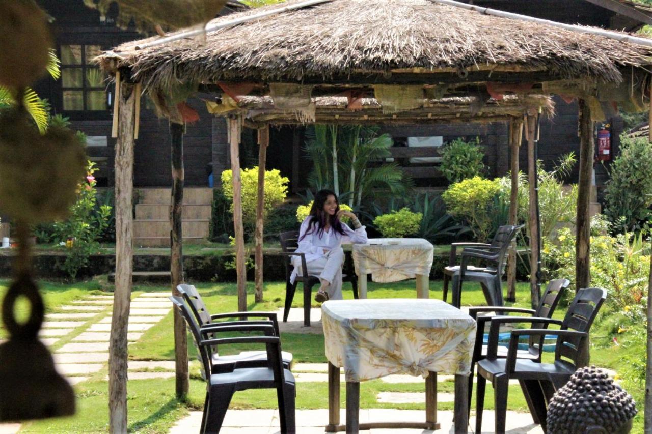 Lotus Sutra Hotell Arambol Exteriör bild