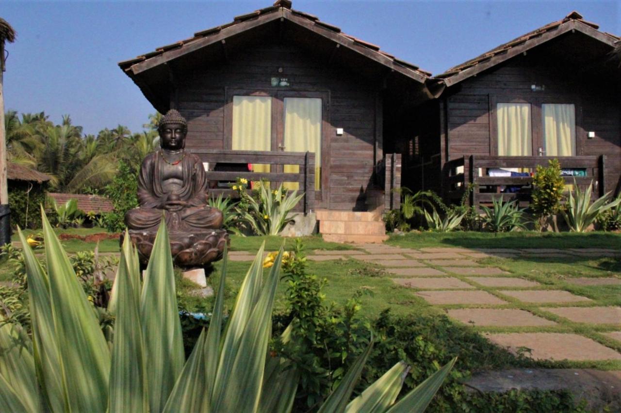Lotus Sutra Hotell Arambol Exteriör bild