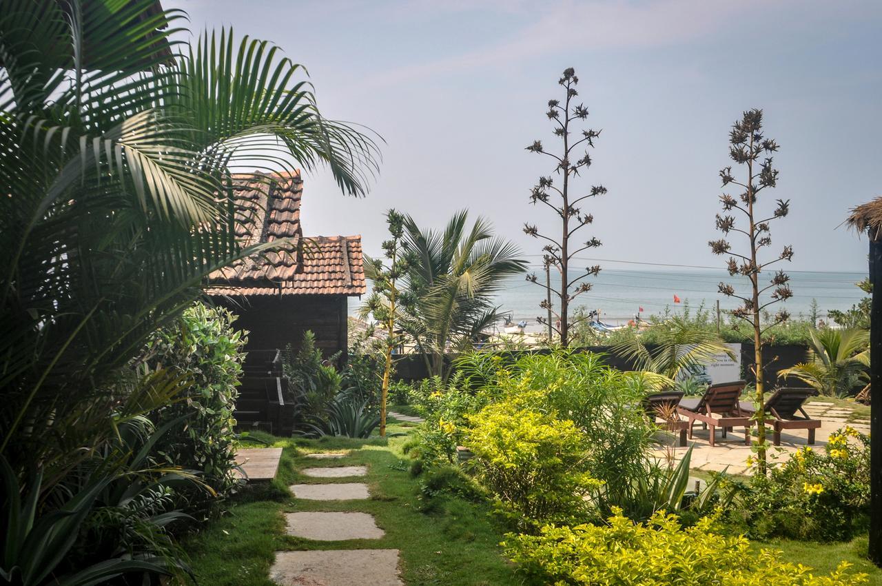 Lotus Sutra Hotell Arambol Exteriör bild