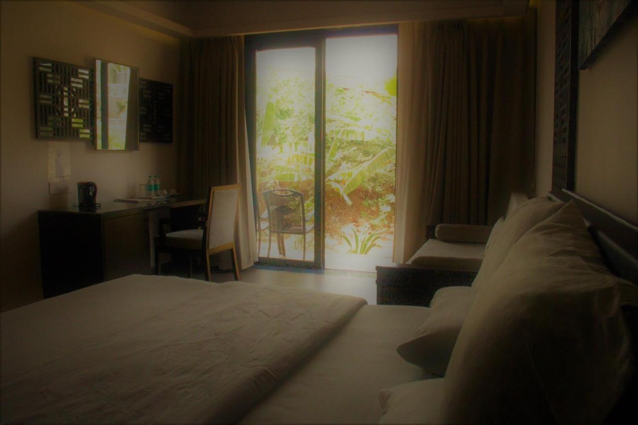 Lotus Sutra Hotell Arambol Exteriör bild